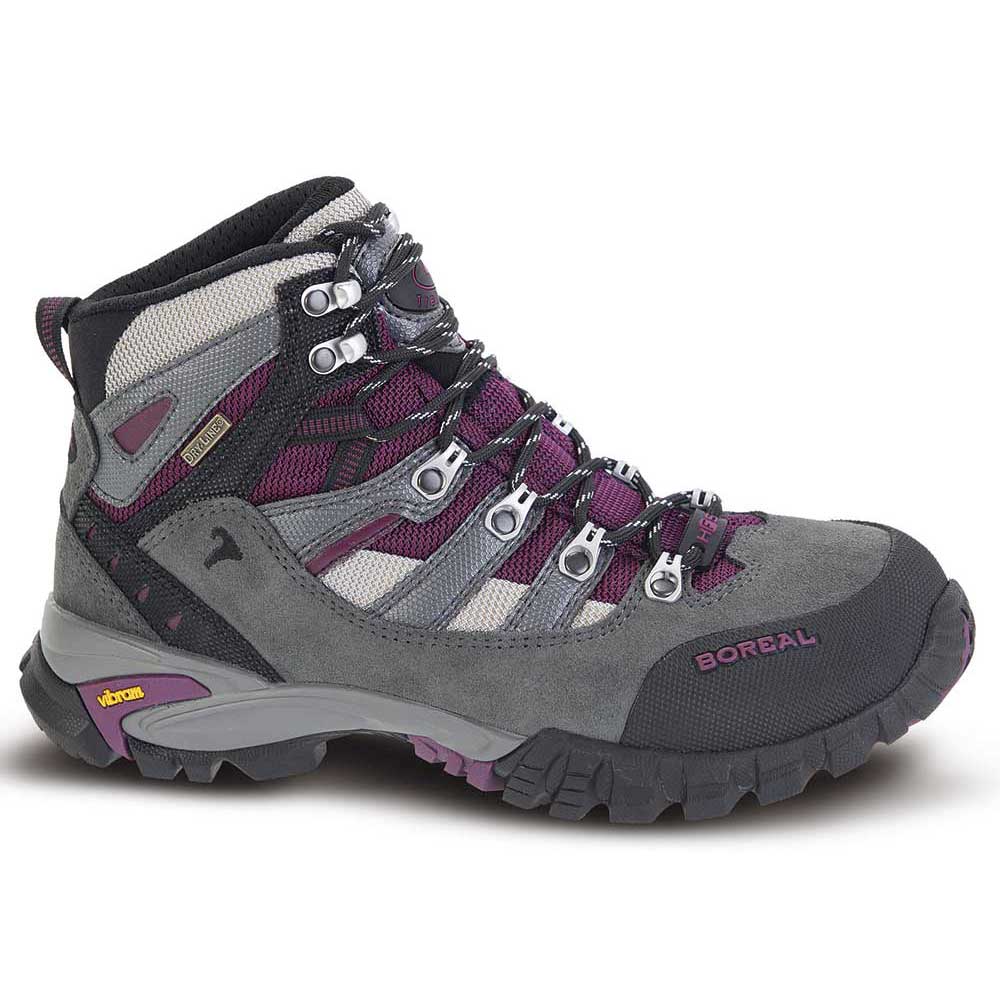 boreal trekking shoes