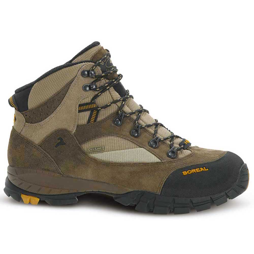 boreal trekking shoes