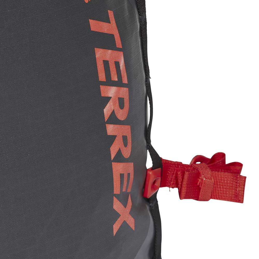 terrex solo lightweight backpack