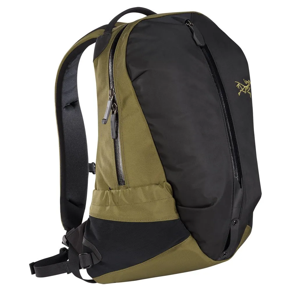 Arc’teryx Arro 16L Backpack Beige buy and offers on Trekkinn