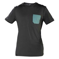 snap-climbing-kortarmad-t-shirt-monochrome-pocket
